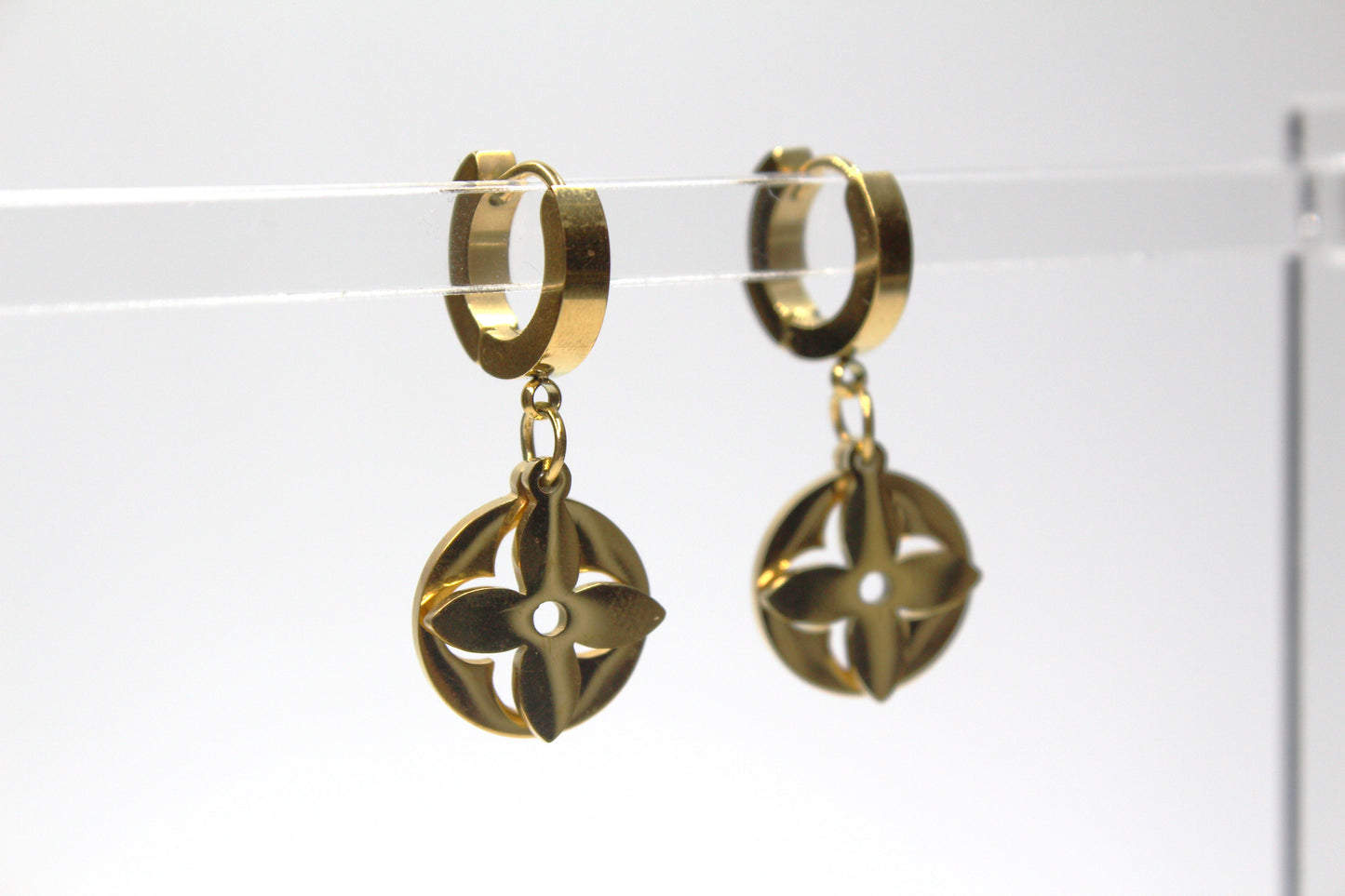 Ohrringe Hoop mit Blume Gold